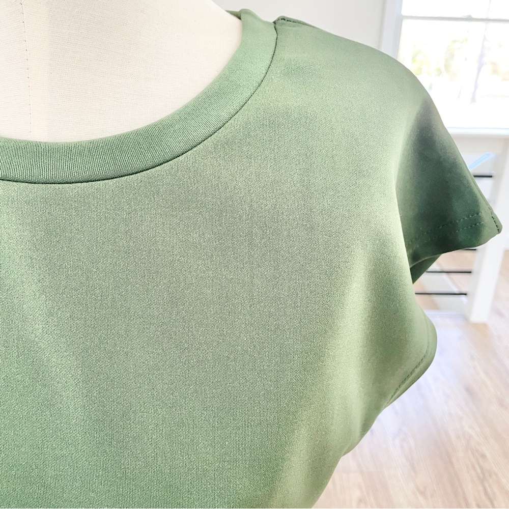 NWT S M L XL dark forest, short sleeve, crewneck crop top - Picture 4 of 5